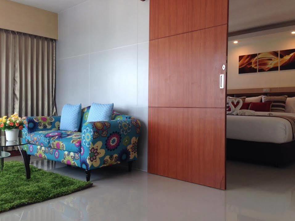 Oyo 234 Tara Grande Hotel & Spa Bangkok Bagian luar foto