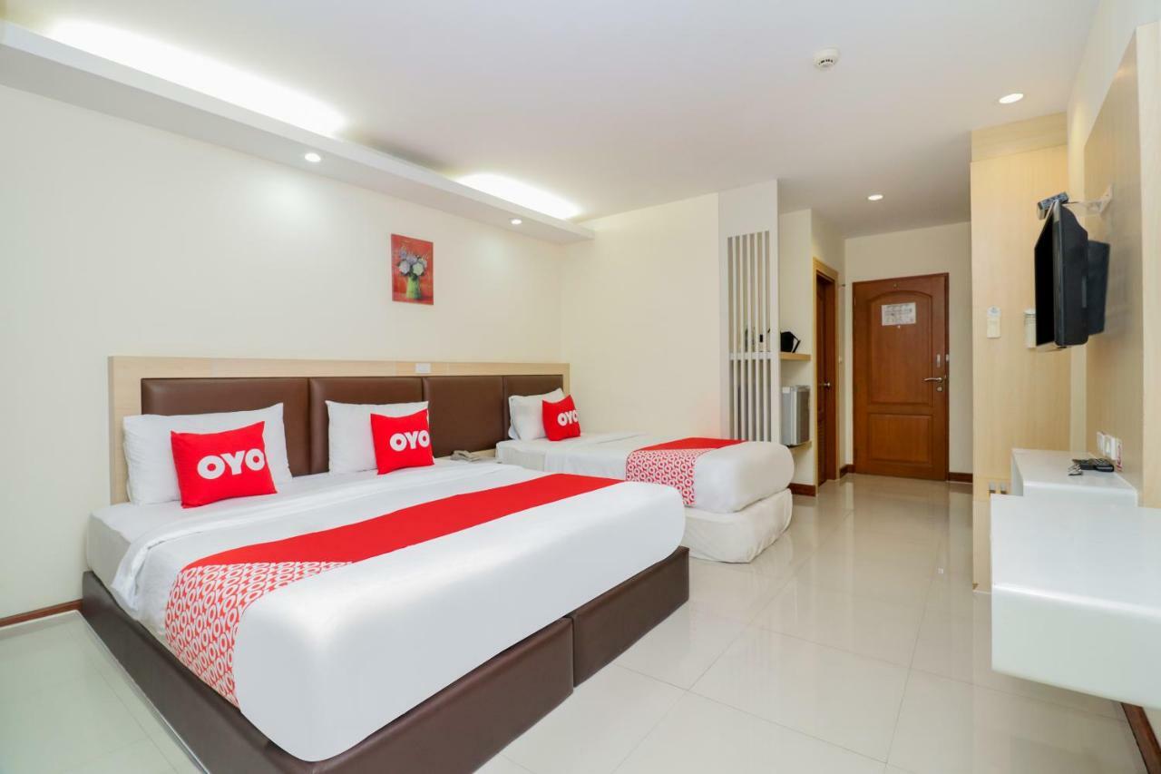 Oyo 234 Tara Grande Hotel & Spa Bangkok Bagian luar foto
