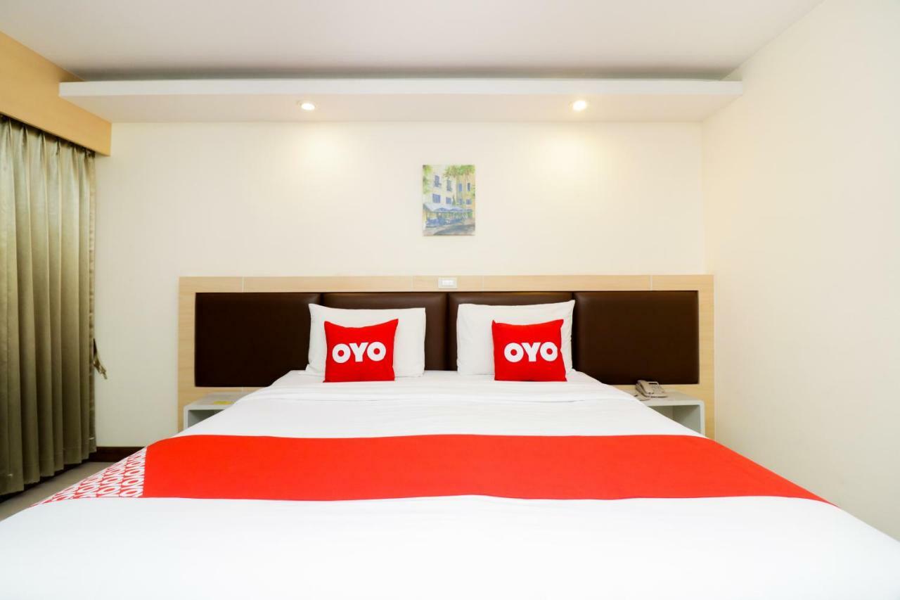 Oyo 234 Tara Grande Hotel & Spa Bangkok Bagian luar foto