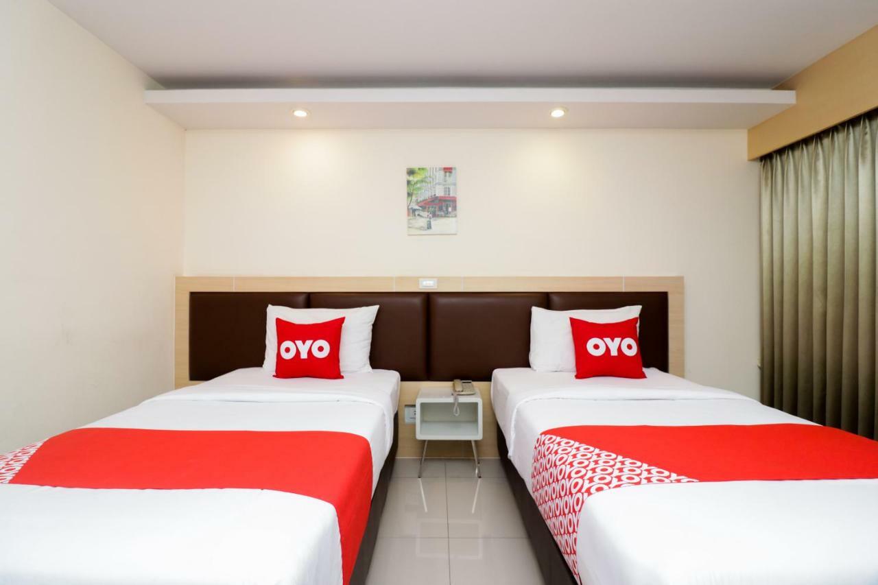 Oyo 234 Tara Grande Hotel & Spa Bangkok Bagian luar foto