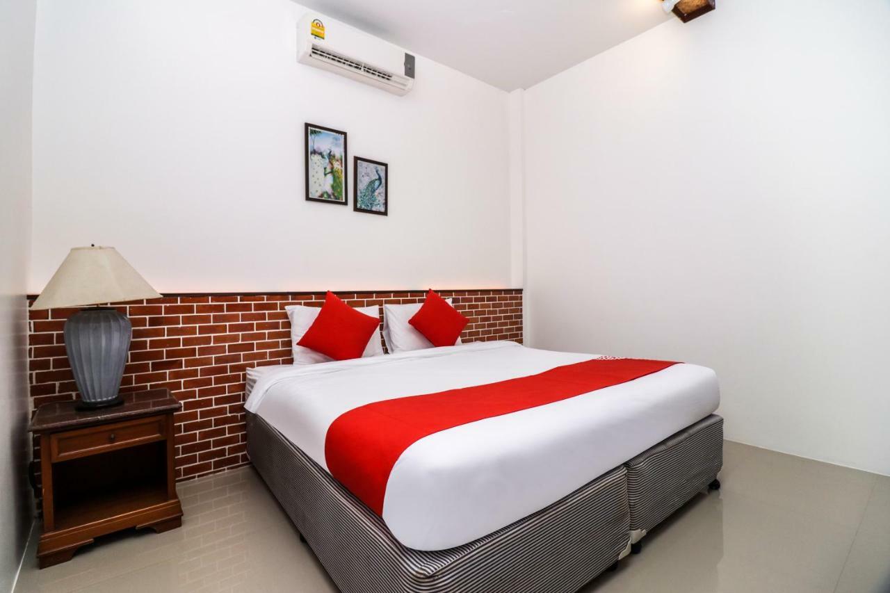 Oyo 234 Tara Grande Hotel & Spa Bangkok Bagian luar foto