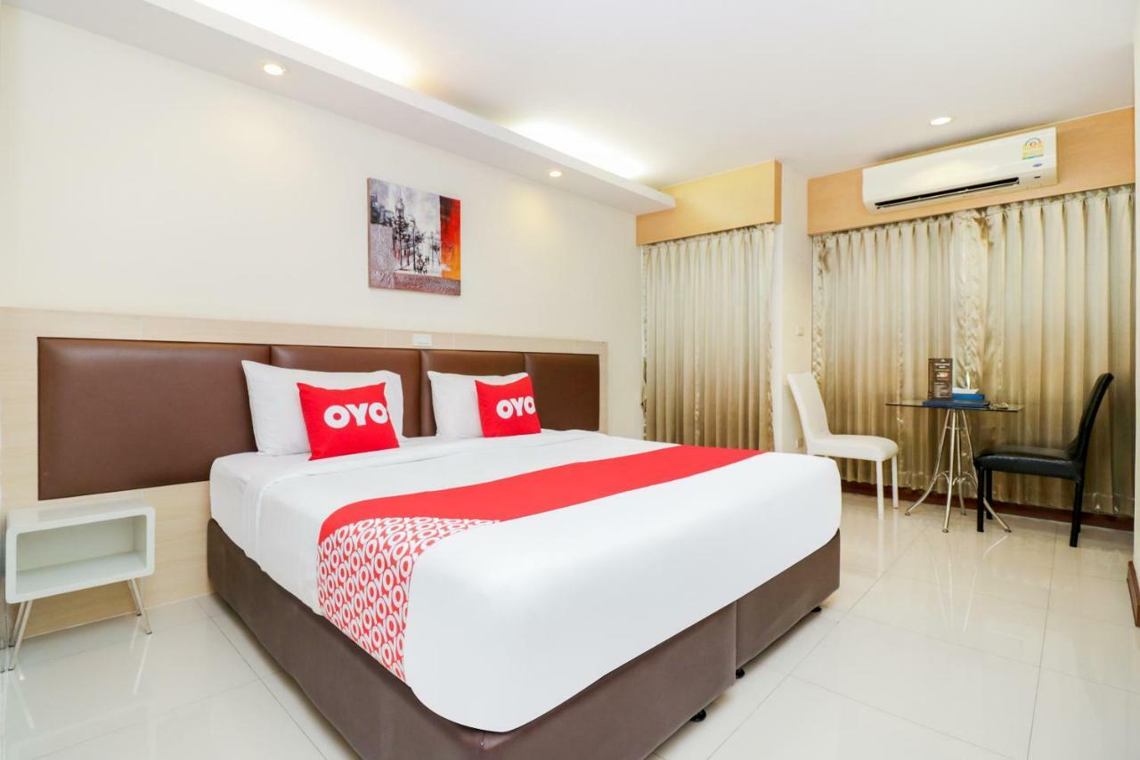 Oyo 234 Tara Grande Hotel & Spa Bangkok Bagian luar foto