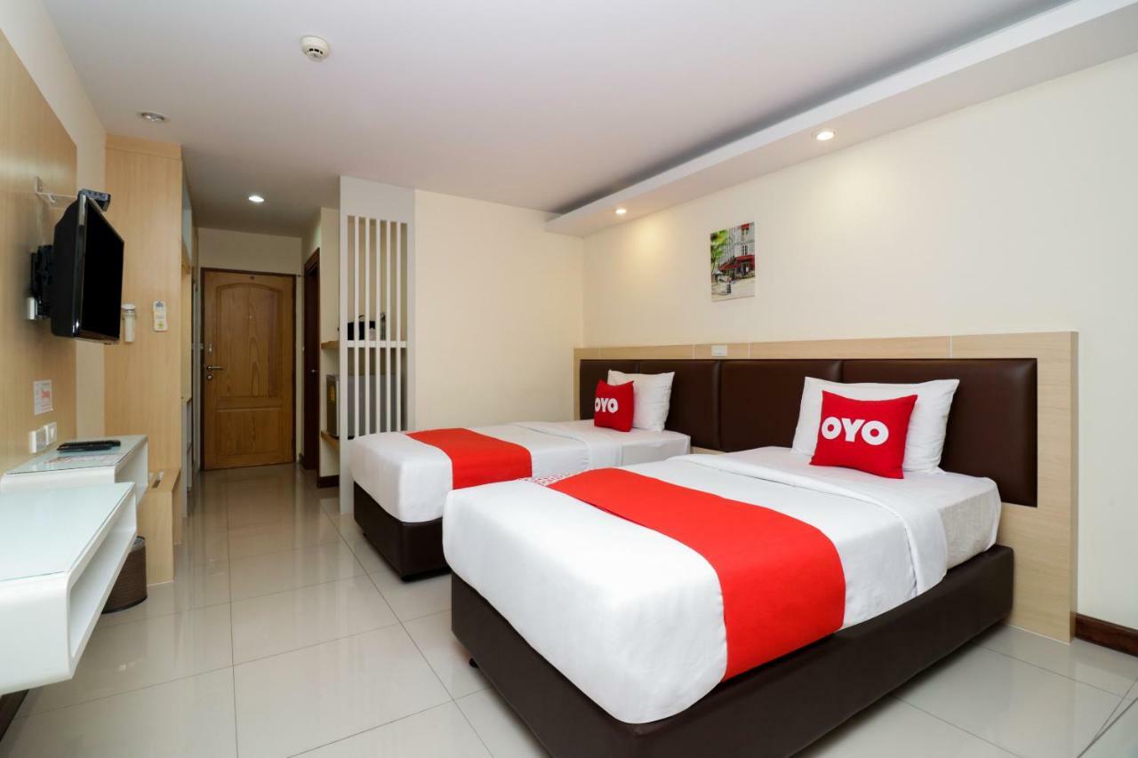 Oyo 234 Tara Grande Hotel & Spa Bangkok Bagian luar foto