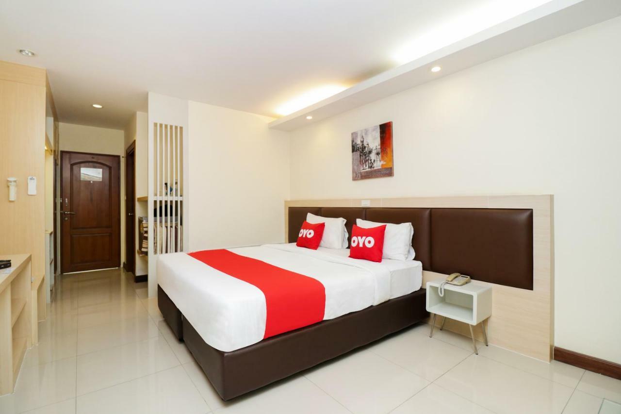 Oyo 234 Tara Grande Hotel & Spa Bangkok Bagian luar foto