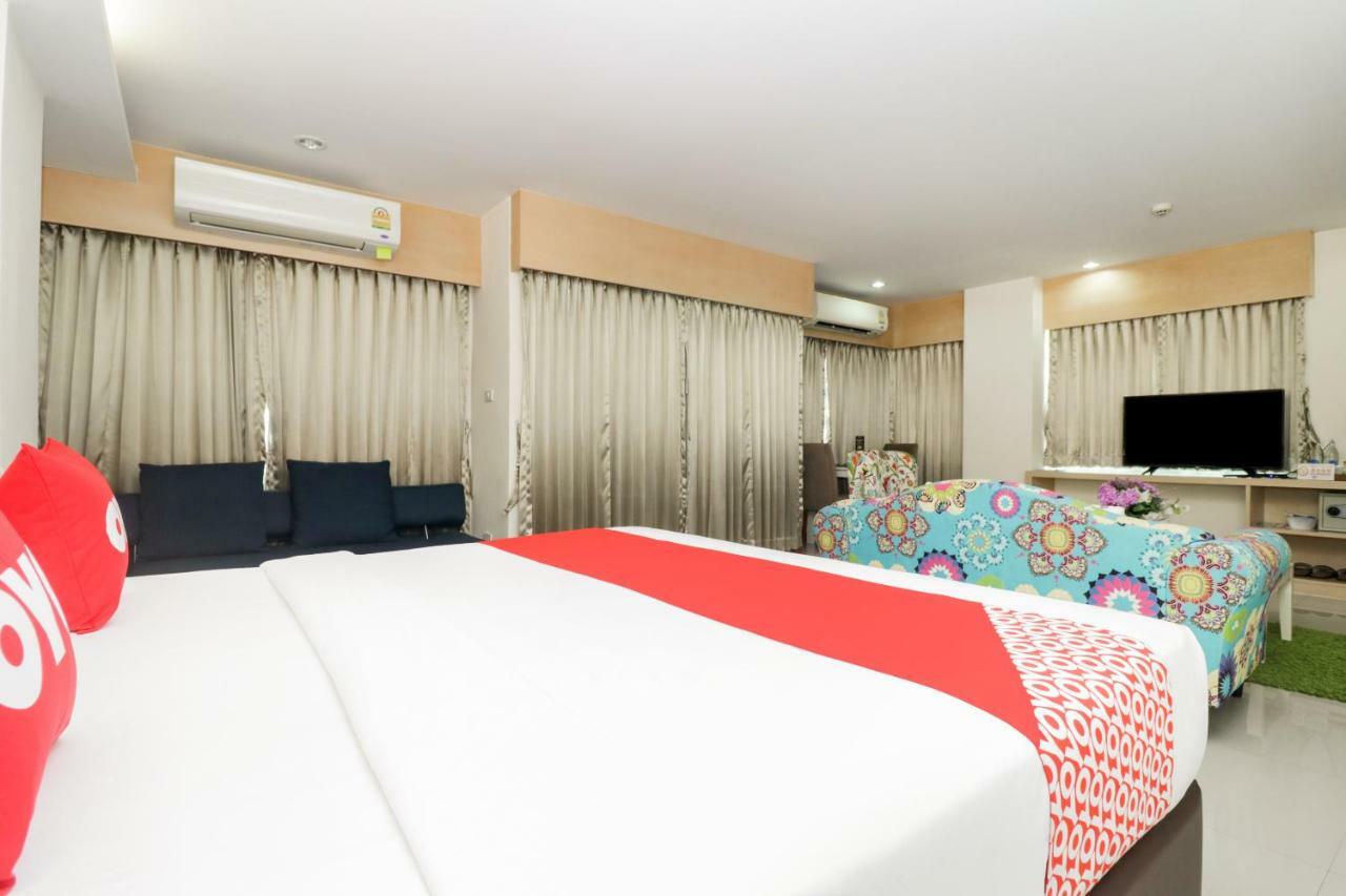 Oyo 234 Tara Grande Hotel & Spa Bangkok Bagian luar foto