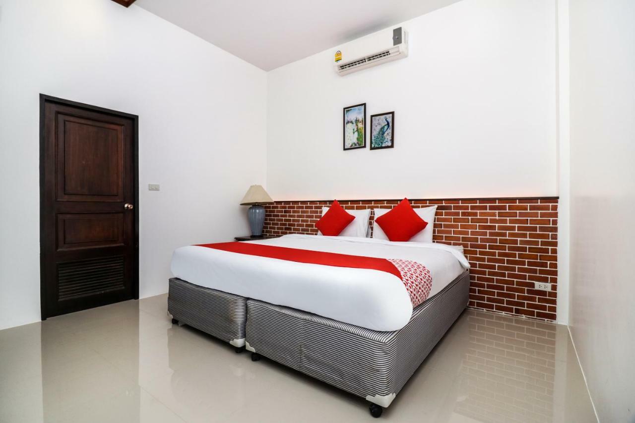 Oyo 234 Tara Grande Hotel & Spa Bangkok Bagian luar foto