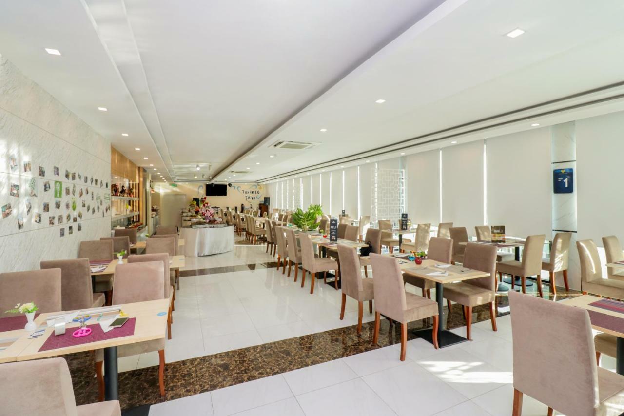 Oyo 234 Tara Grande Hotel & Spa Bangkok Bagian luar foto