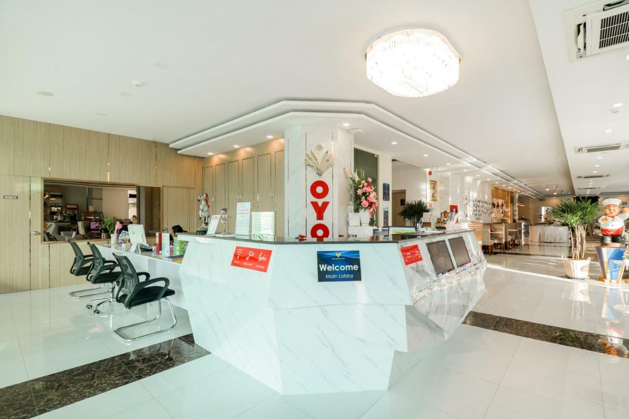Oyo 234 Tara Grande Hotel & Spa Bangkok Bagian luar foto